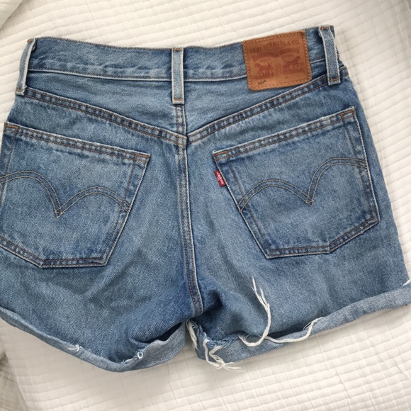 Shorts - Picture 2 of 6